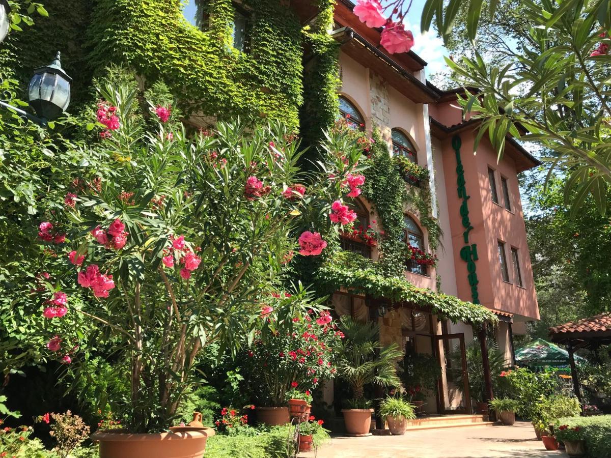 Oleander House And Tennis Club Sunny Beach Exterior photo