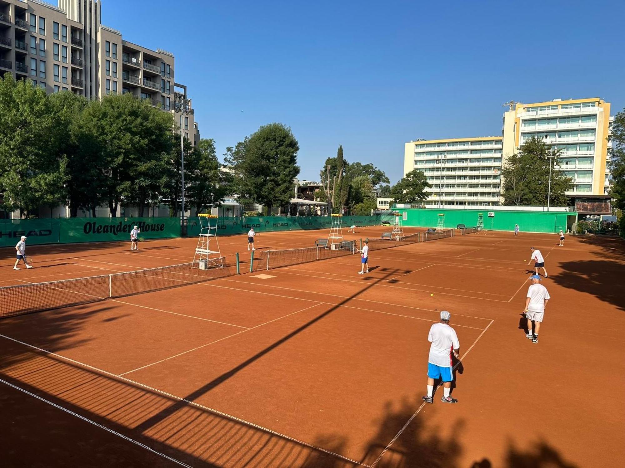Oleander House And Tennis Club Sunny Beach Exterior photo