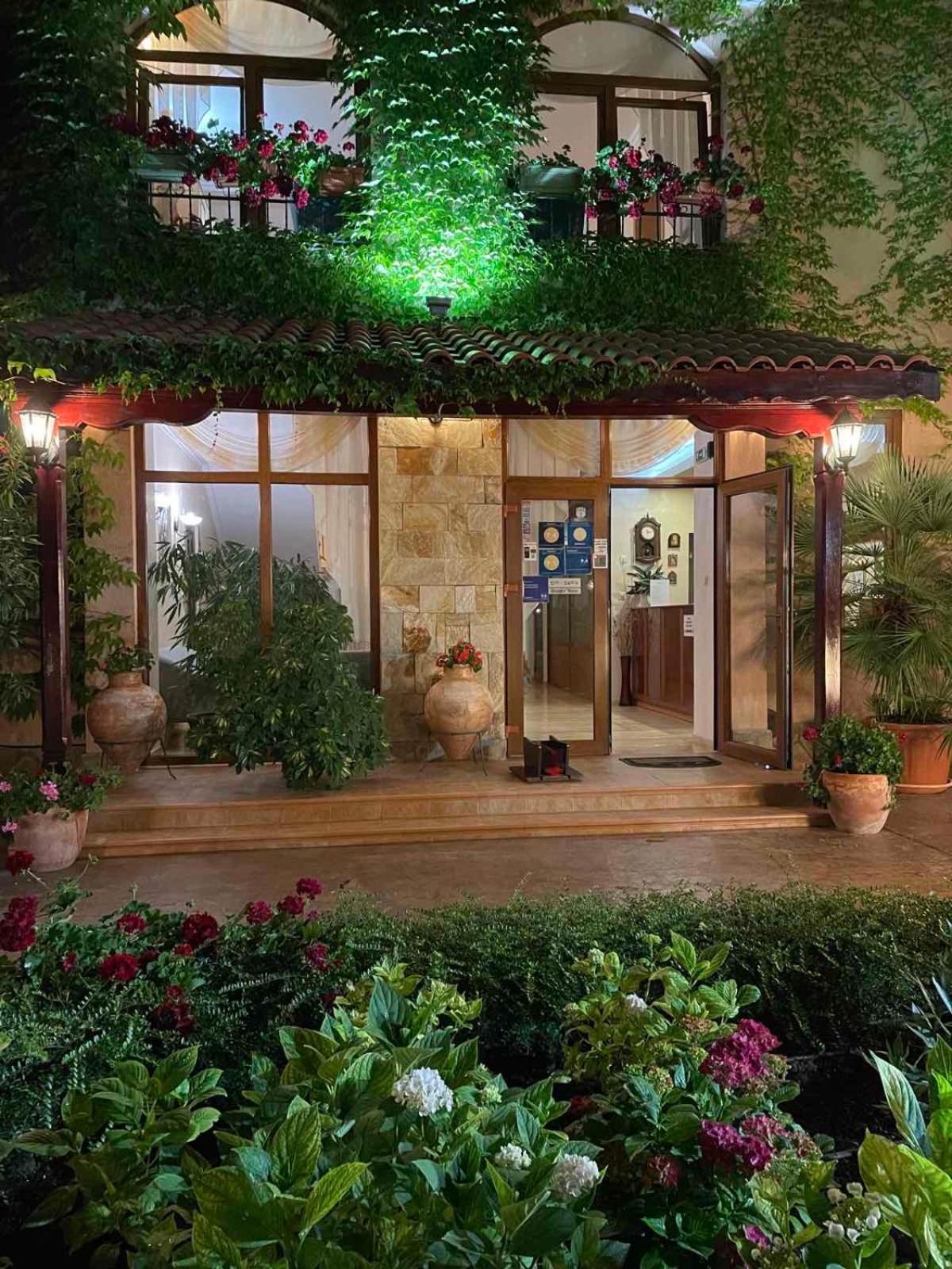 Oleander House And Tennis Club Sunny Beach Exterior photo