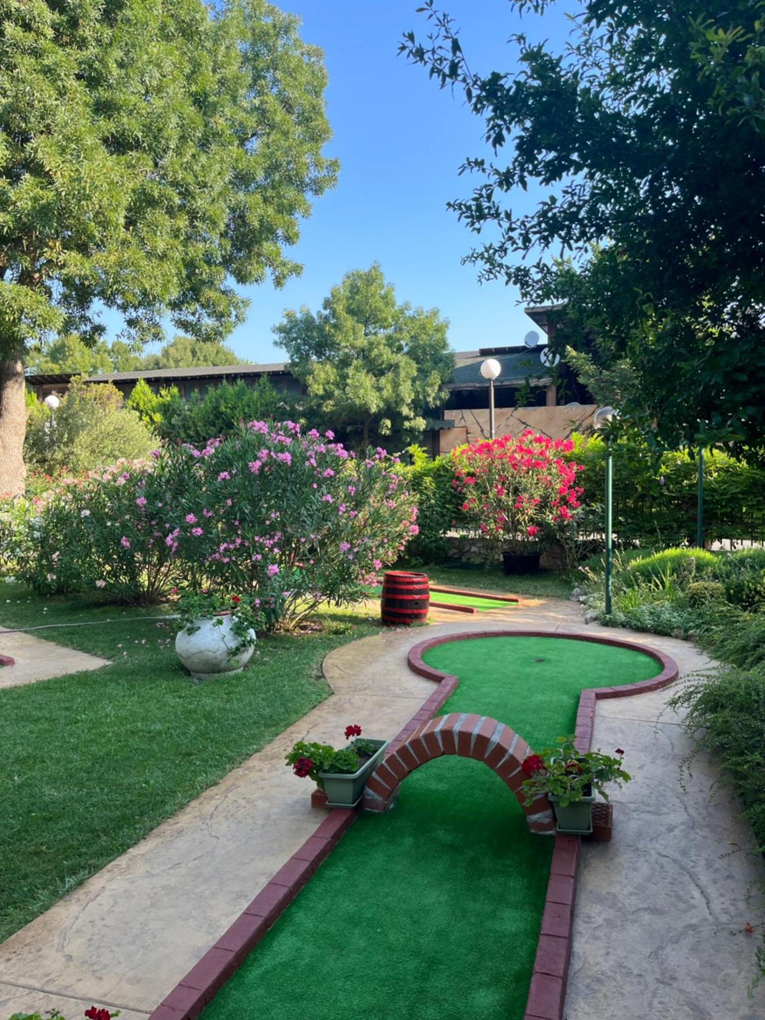 Oleander House And Tennis Club Sunny Beach Exterior photo