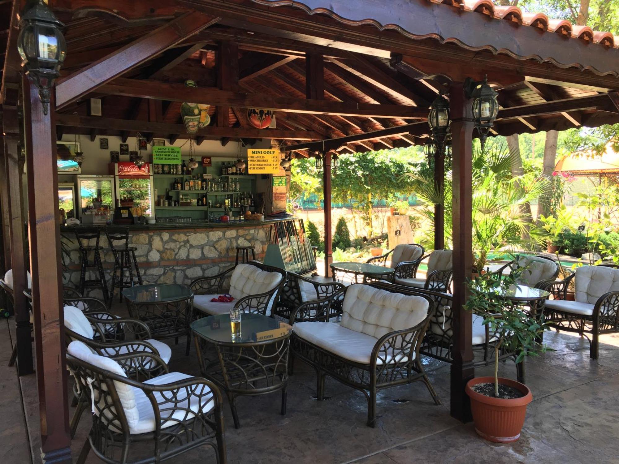 Oleander House And Tennis Club Sunny Beach Exterior photo