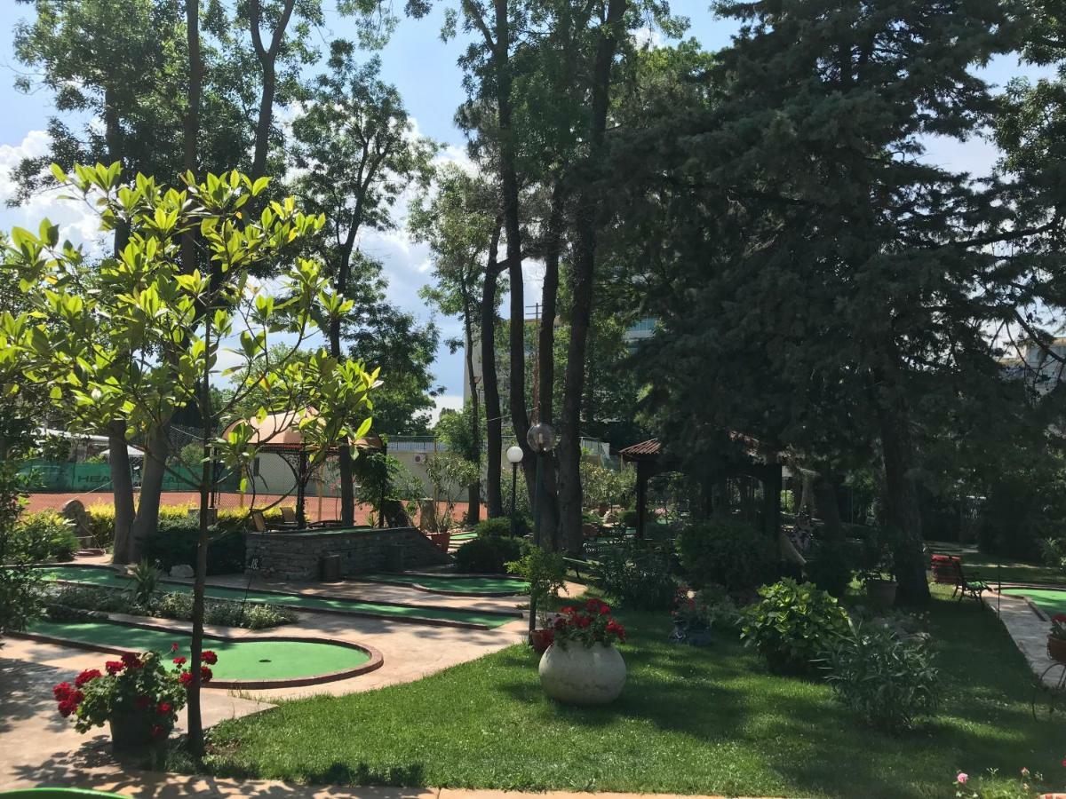 Oleander House And Tennis Club Sunny Beach Exterior photo