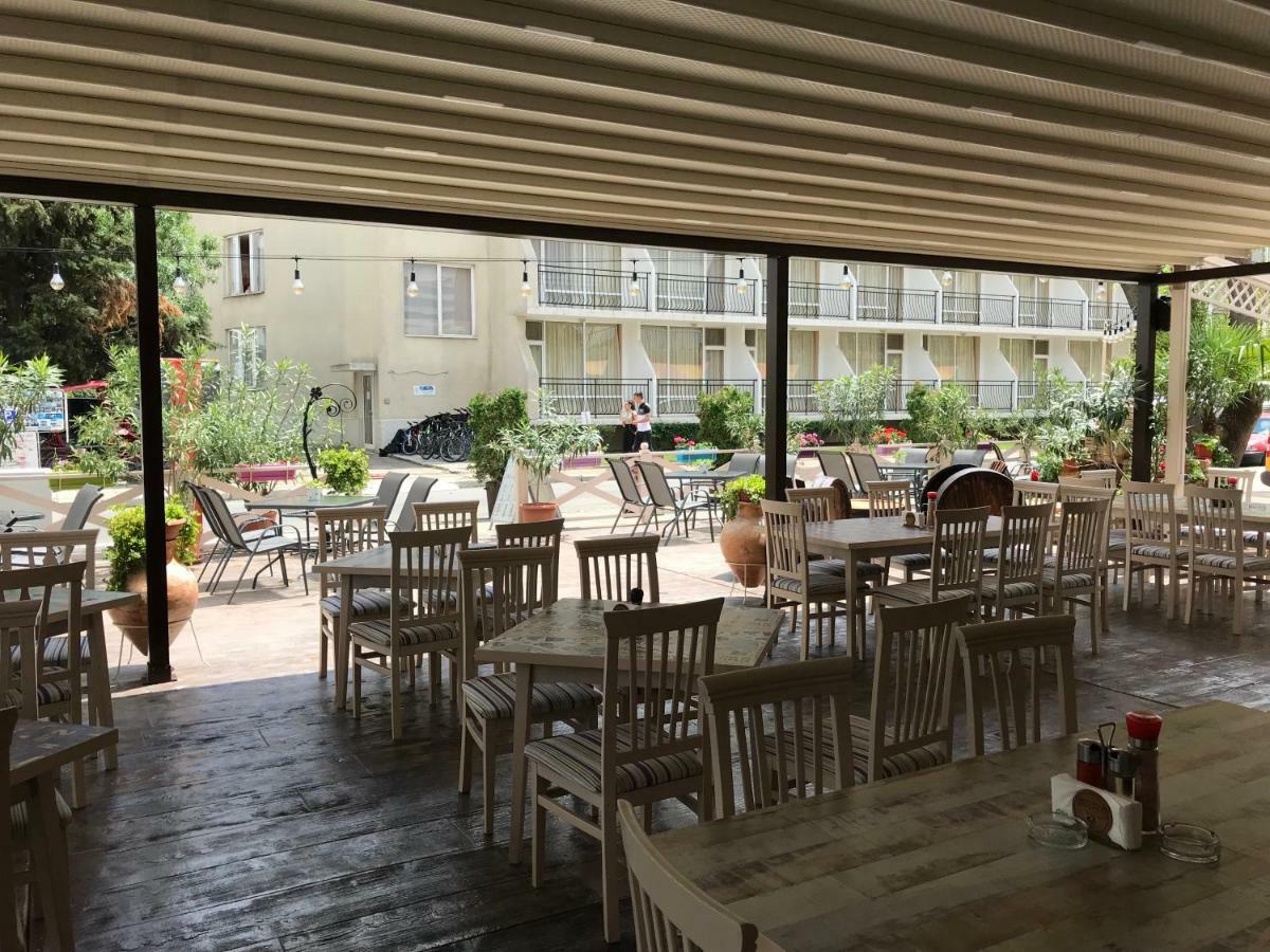 Oleander House And Tennis Club Sunny Beach Exterior photo